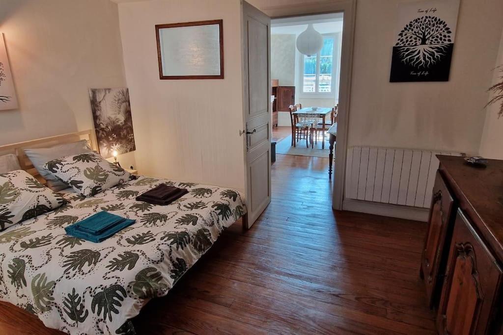Appartement Dans Maison De Ville - 4 Personnes Олорон-Сент-Марі Екстер'єр фото