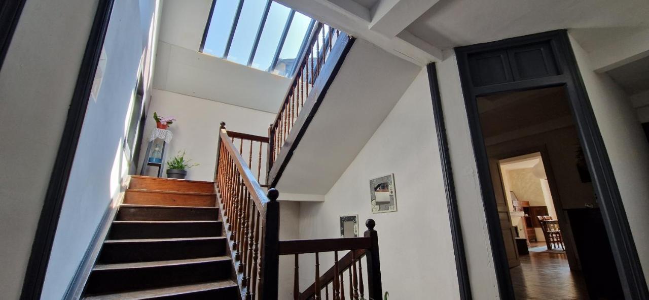 Appartement Dans Maison De Ville - 4 Personnes Олорон-Сент-Марі Екстер'єр фото